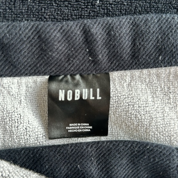 NOBULL full sized towel 27” x 54” - Picture 3 of 4